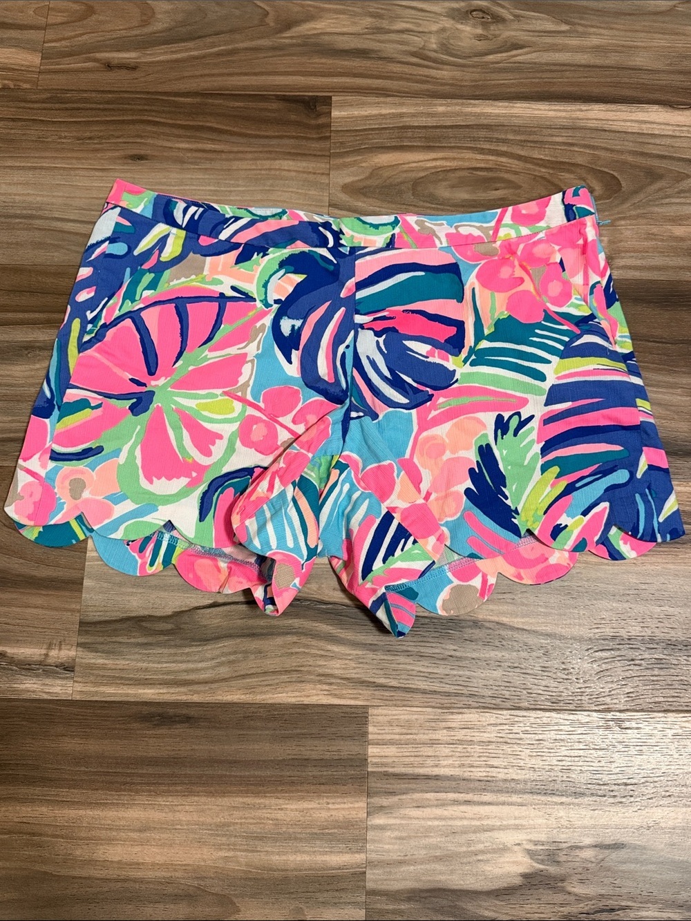Lilly Pulitzer Magnolia Shorts Exotic Garden Size 12 Scalloped Hem Side Zip